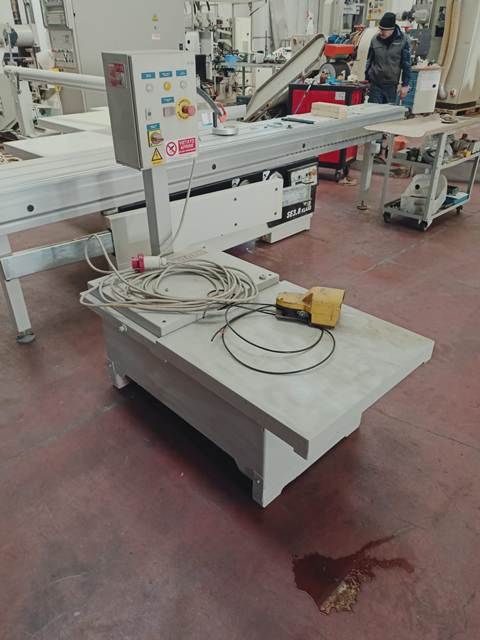 4SE702501-Caselli-Group-CHAIRS-LEVELLING-MACHINE-CAMAM-US1C (1).jpeg